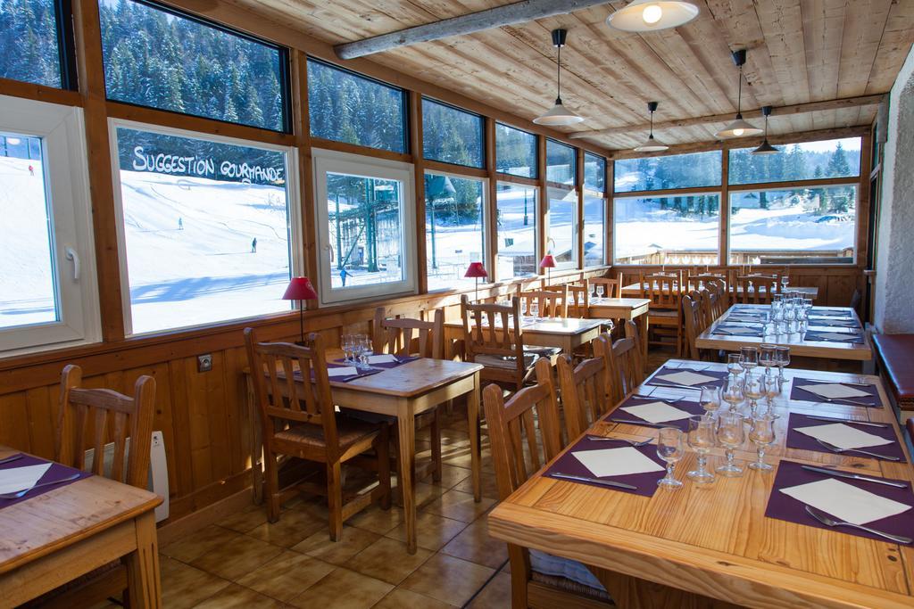 Hotel Restaurant La Darbella Les Rousses Eksteriør billede